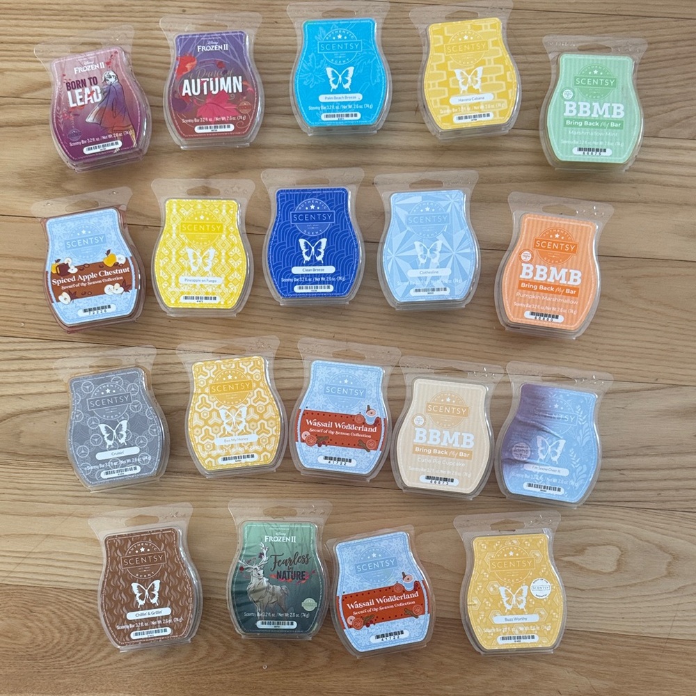 Scentsy Wax Melt Melt Bars LOT | 34 Bars | Home Fragrance - Picture 4 of 5